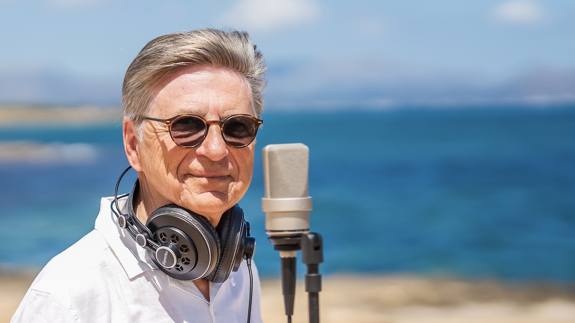 Portrait of voice actor Bernard Schaer